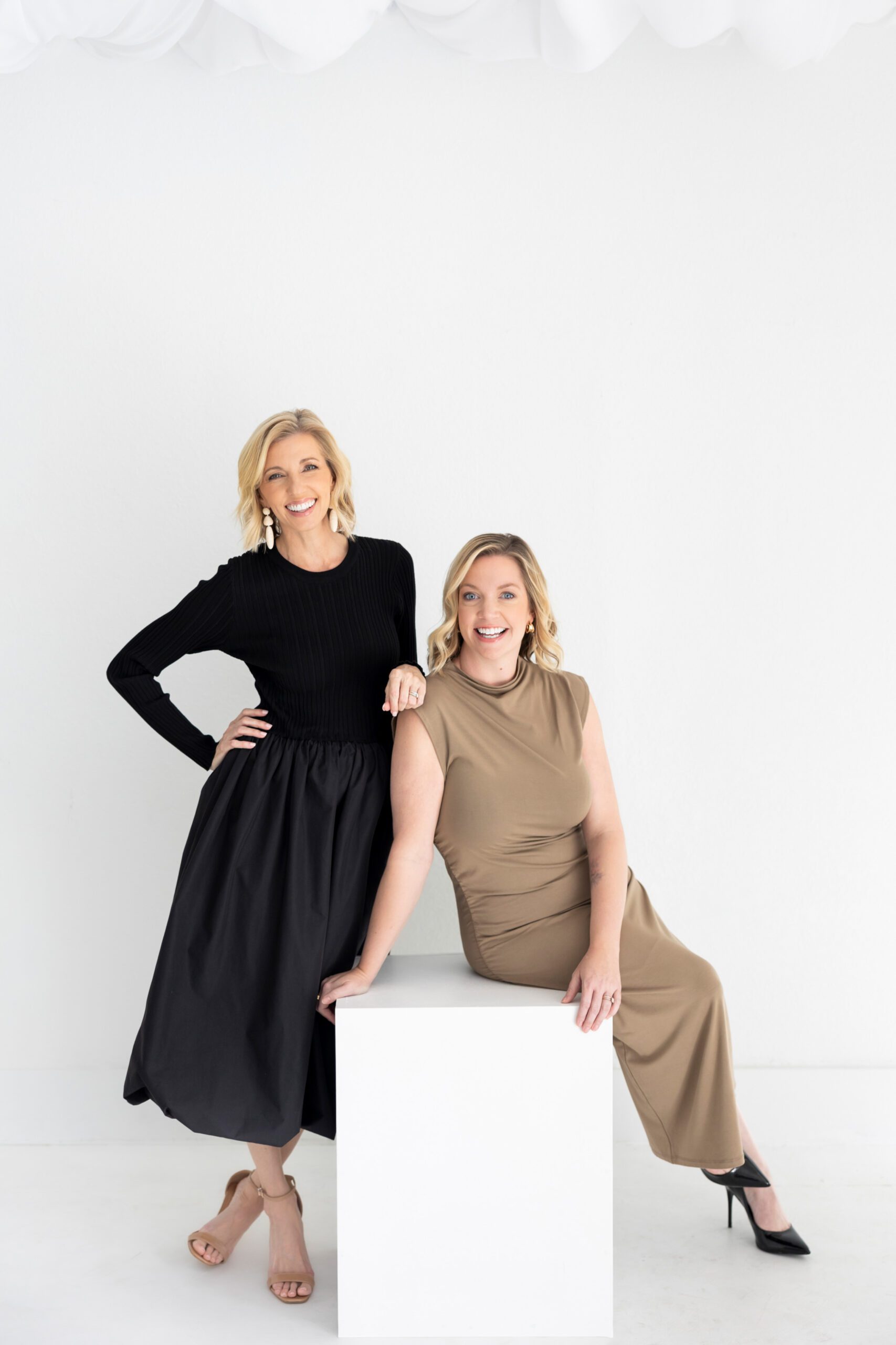 Brandee and Katy of Wedding Pro CEO Orlando Brand session
